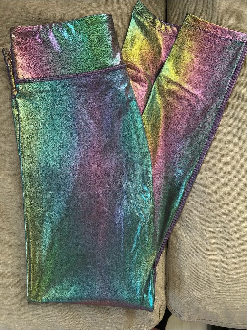 Carbon38 Iridescent Color-Shift Leggings in Green, Purple & Gold